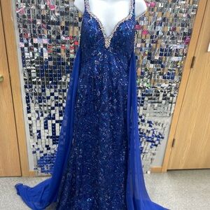 Elegant Blue Sequin Evening Gown
